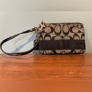 COACH Women's Signature C Stripe Wristlet Small